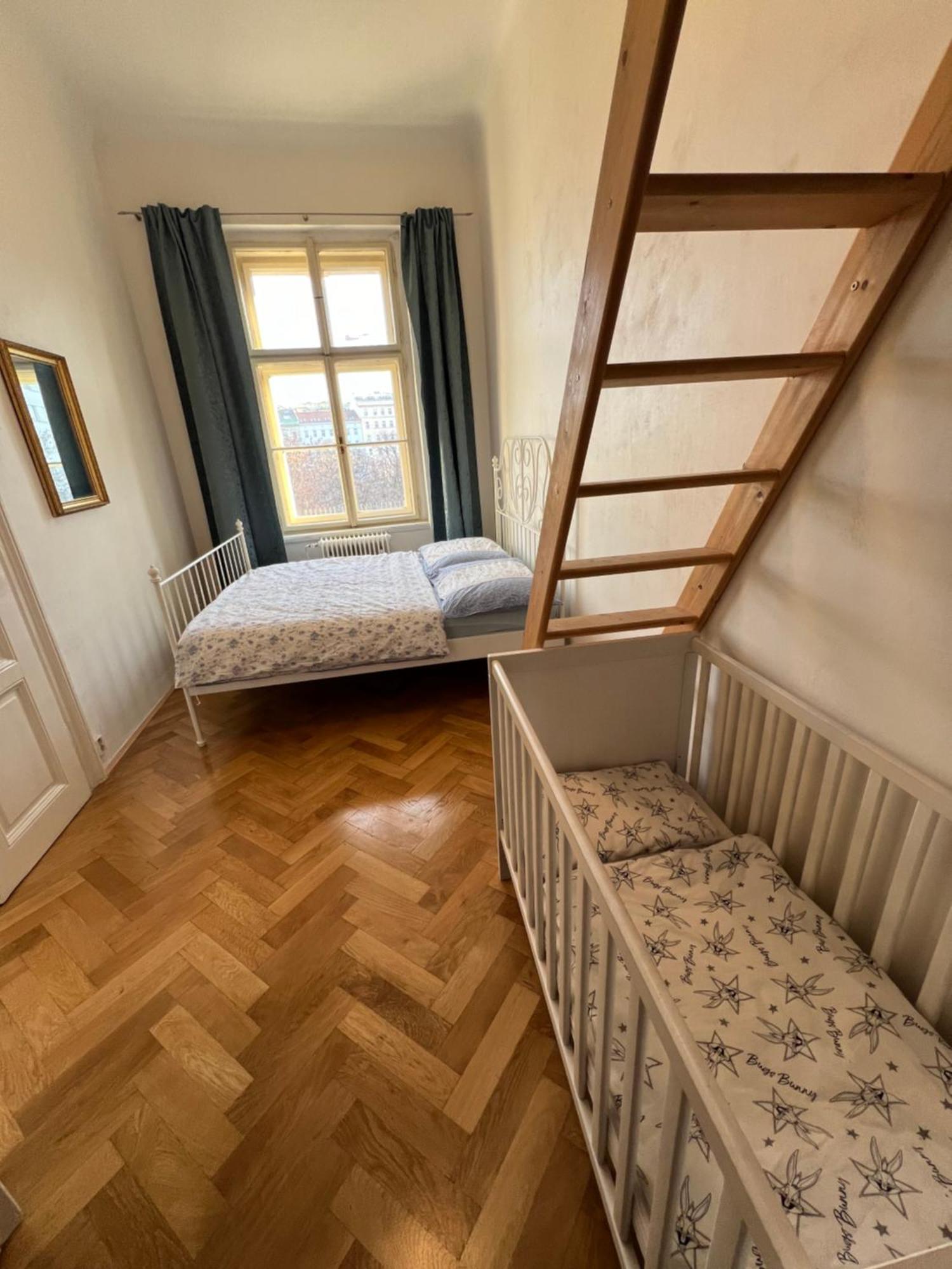 פראג Wenceslas Square Apartment 150 M2 מראה חיצוני תמונה