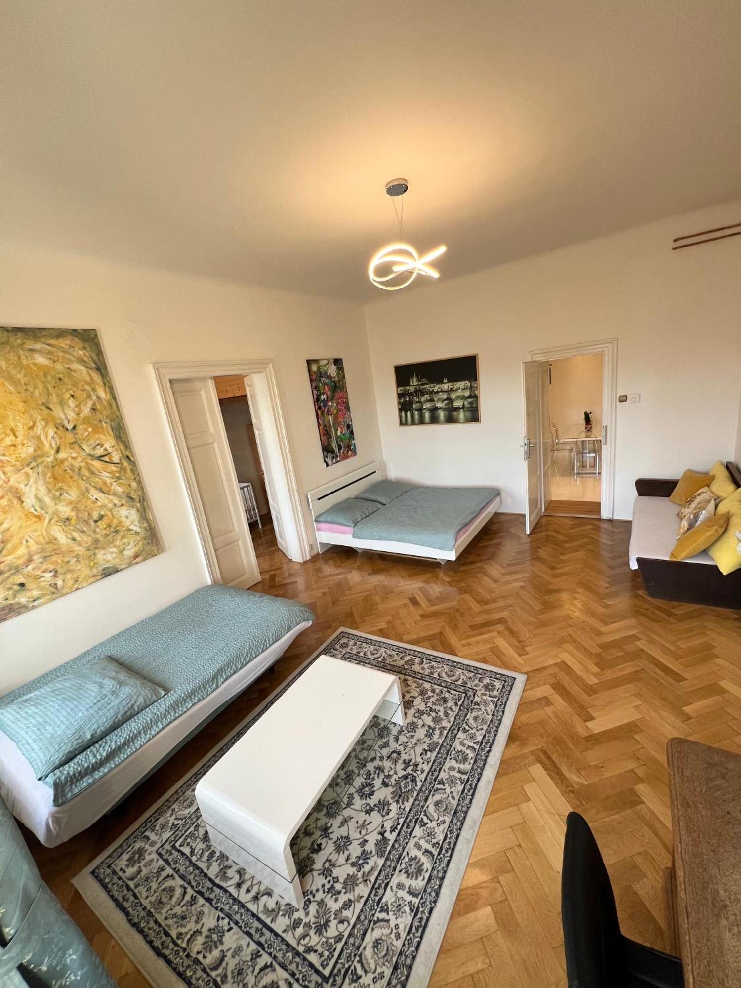 פראג Wenceslas Square Apartment 150 M2 מראה חיצוני תמונה