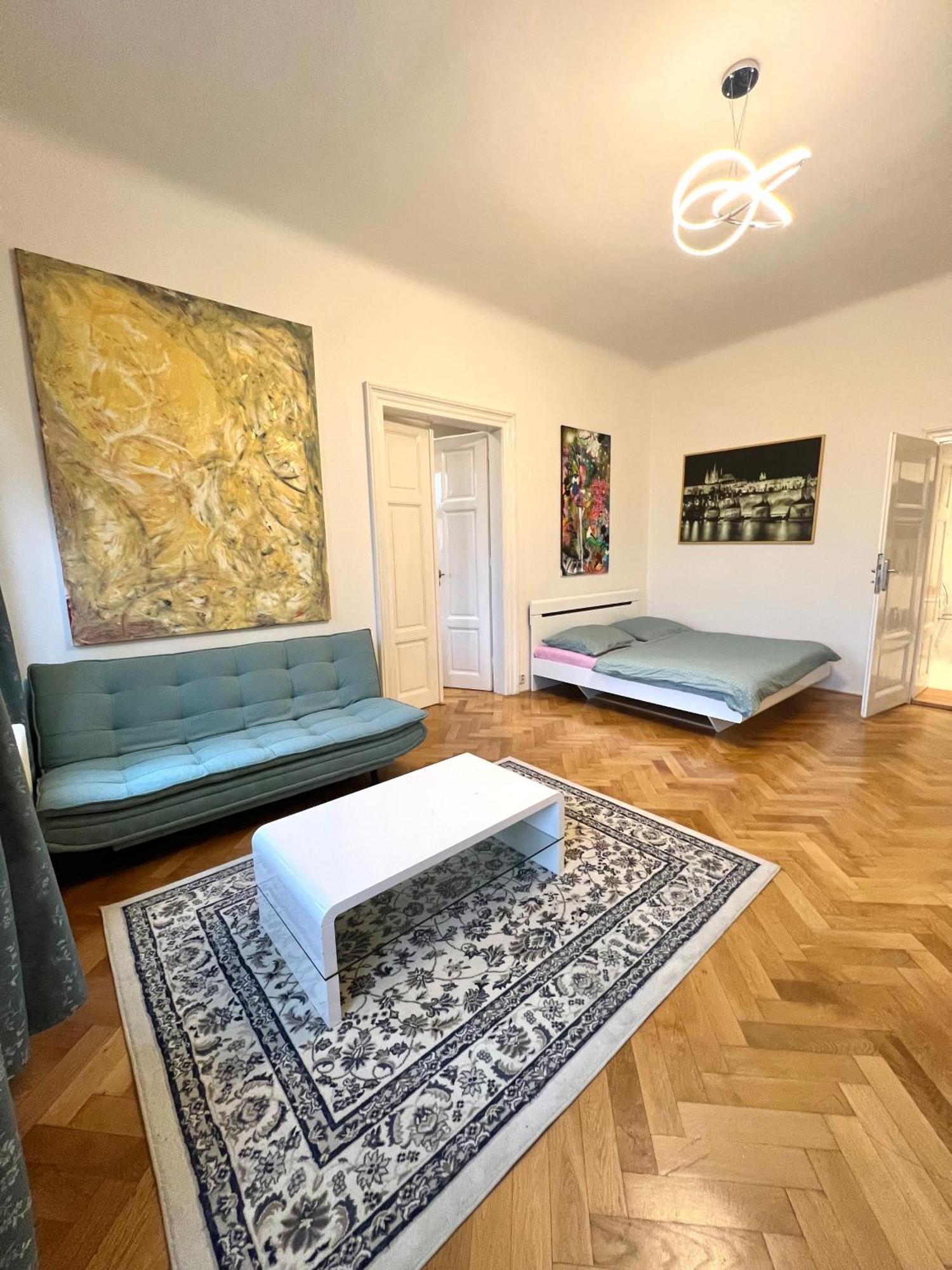 פראג Wenceslas Square Apartment 150 M2 מראה חיצוני תמונה