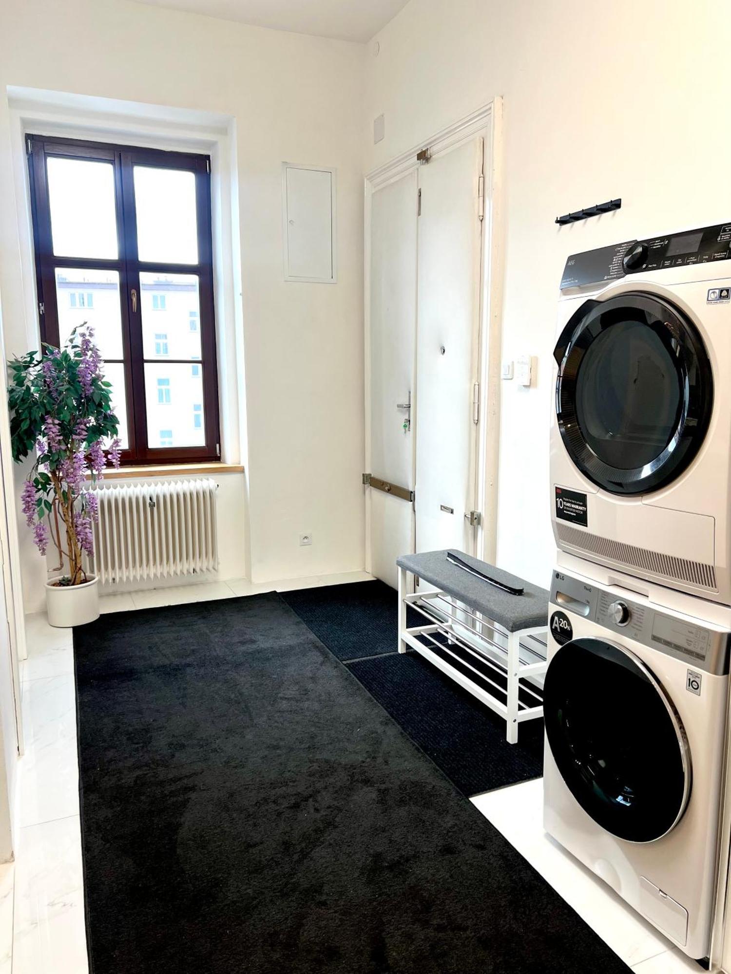 פראג Wenceslas Square Apartment 150 M2 מראה חיצוני תמונה